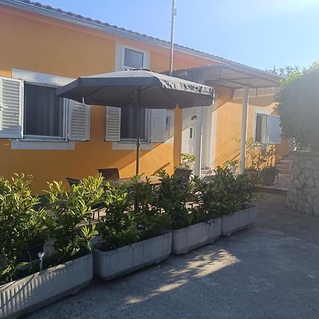 Holiday House Dalinda Drazice Buitenkant foto